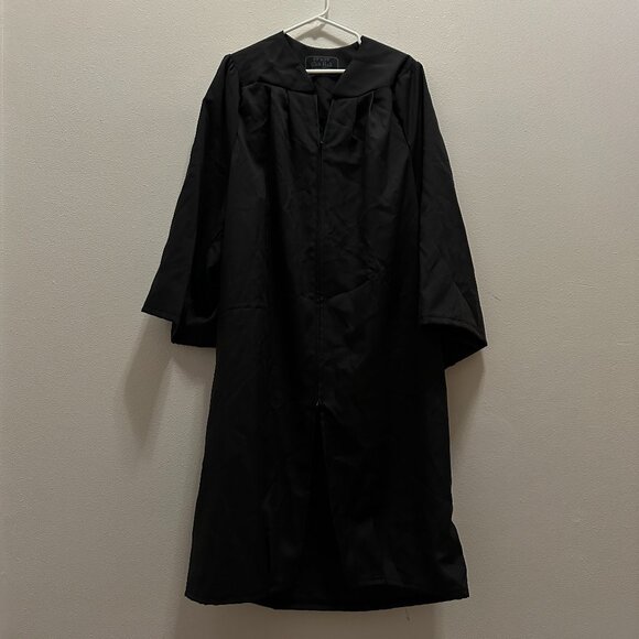 Black Graduation Gown 5'3" to 5'5" - Picture 1 of 2
